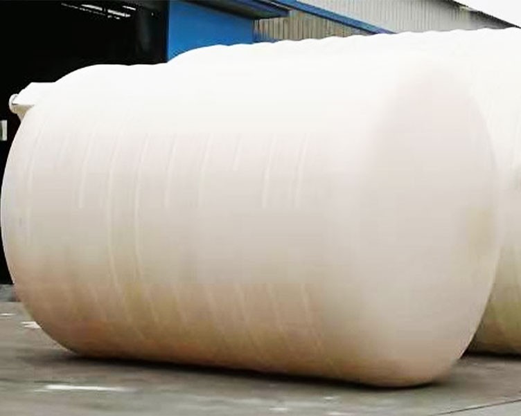 聚乙烯（PE）模具一次（cì）成型臥式塑料罐