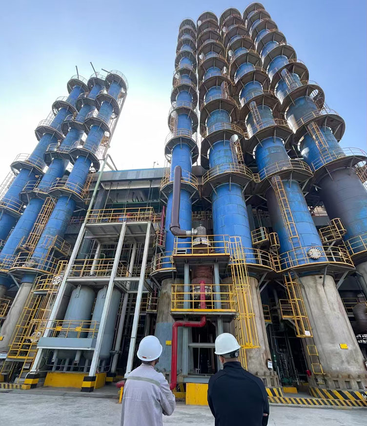 鋼襯（chèn）塑沸（fèi）騰塔